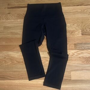 Lululemon Women’s Black High Waisted Ankle Leggings sz 4
